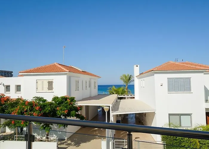 Pernera Holiday Villa 015